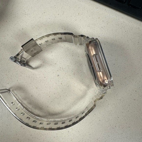 Apple watch series 6 w/ GPS 44m band - Picture 3 of 4